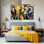 Cuadro Guardianes de la Fortaleza en formato horizontal con colores Amarillo, Gris; Decorando pared de Habitación dormitorio