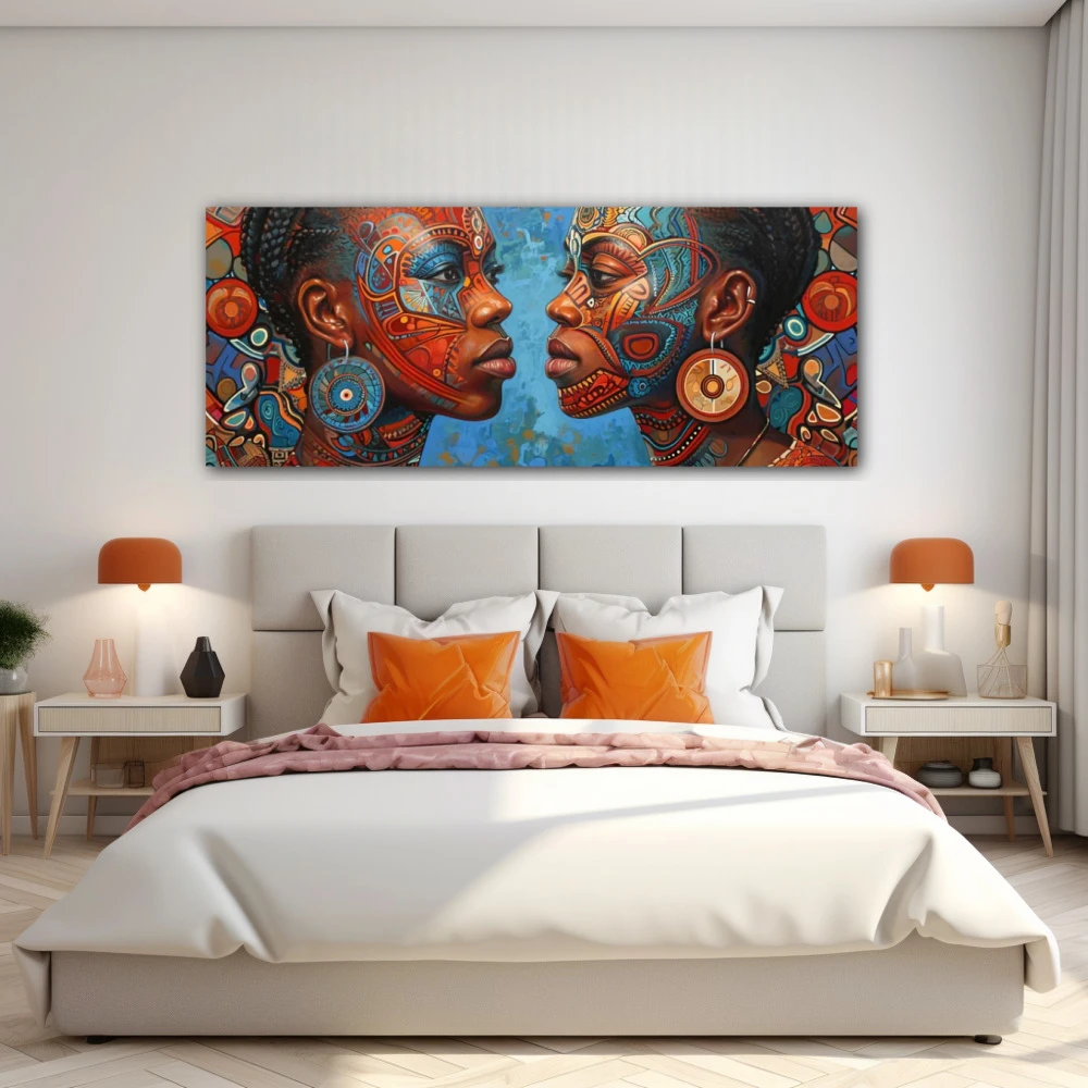 Cuadro retrato del alma tribal en formato apaisado con colores azul, marrón; decorando pared de habitación dormitorio