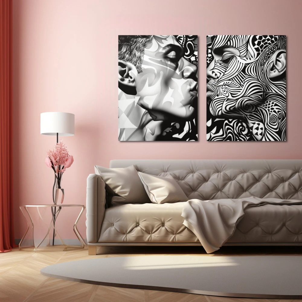 Cuadro laberinto de pasiones en formato díptico con colores blanco y negro, monocromático; decorando pared de encima del sofá