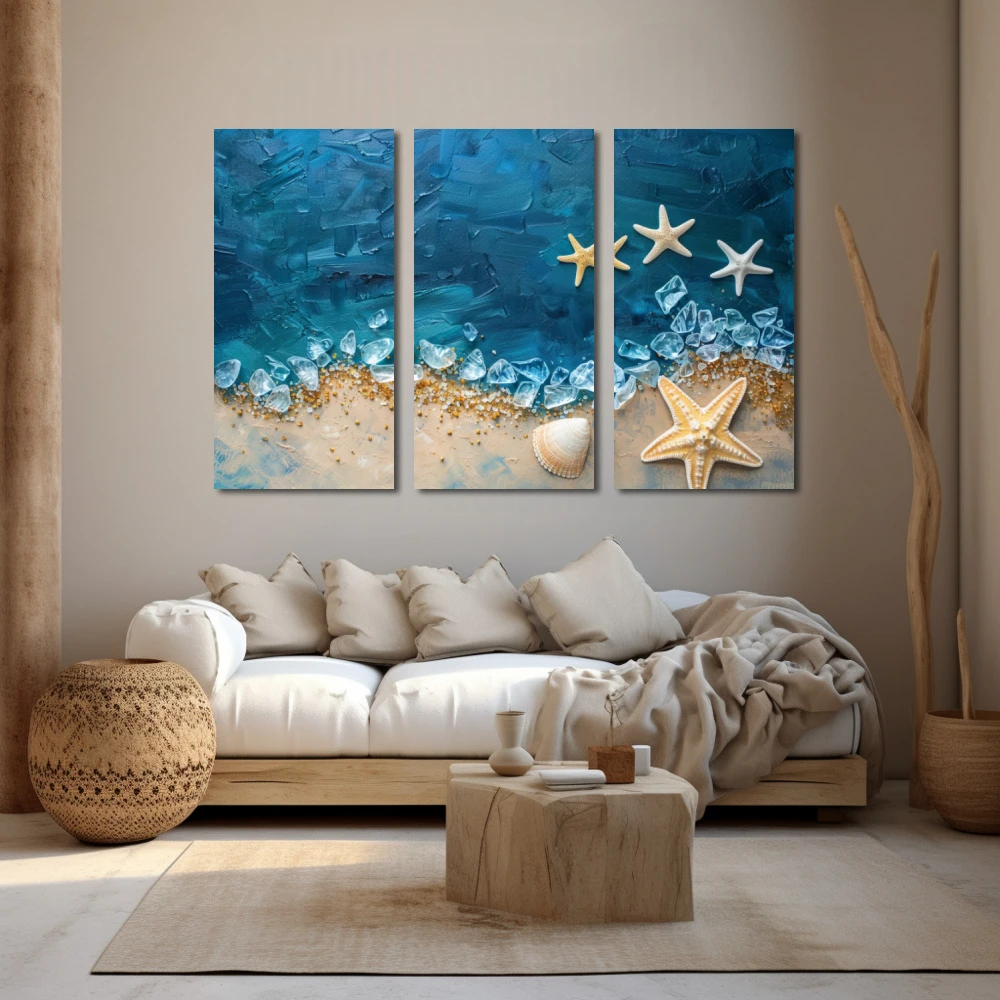Cuadro cristales de mar en formato tríptico con colores azul, beige; decorando pared beige