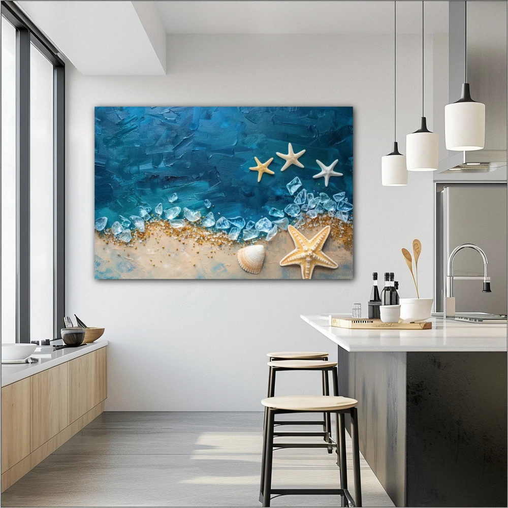 Cuadro cristales de mar en formato horizontal con colores azul, beige; decorando pared de cocina