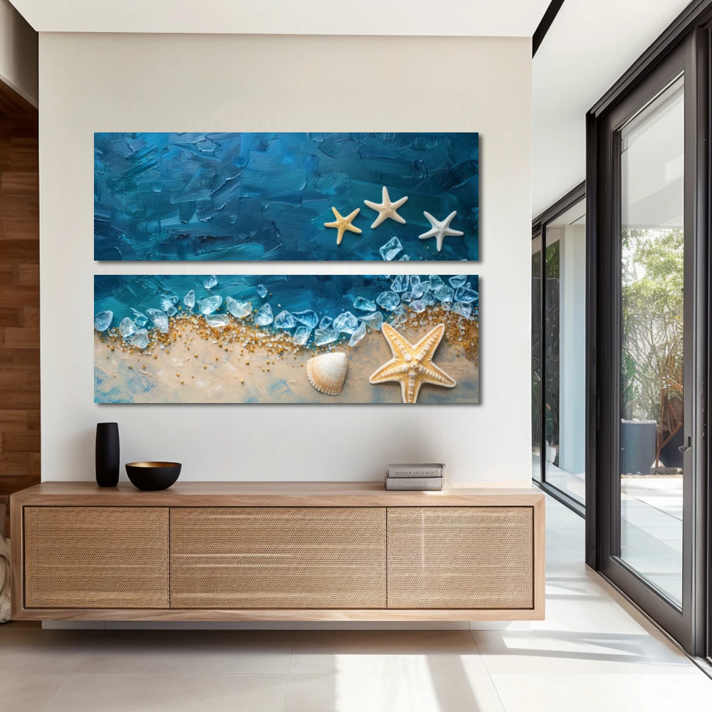 Cuadro cristales de mar en formato díptico con colores azul, beige; decorando pared de entrada y recibidor